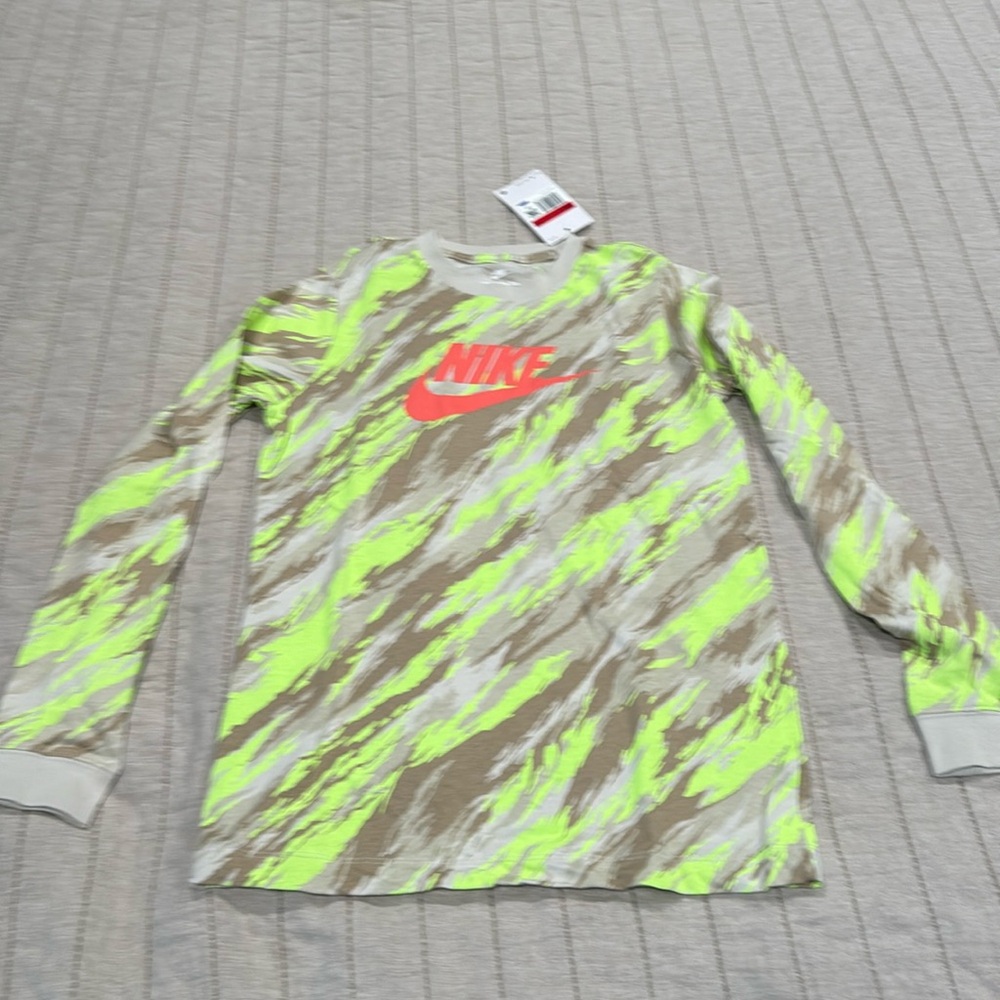 Long sleeve Nike T.  Never worn.